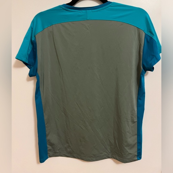 Brooks Running Jersey, size small - Picture 3 of 3